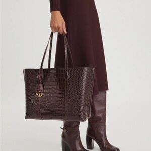 Elegant Brown Crocodile-Embossed Tote Bag